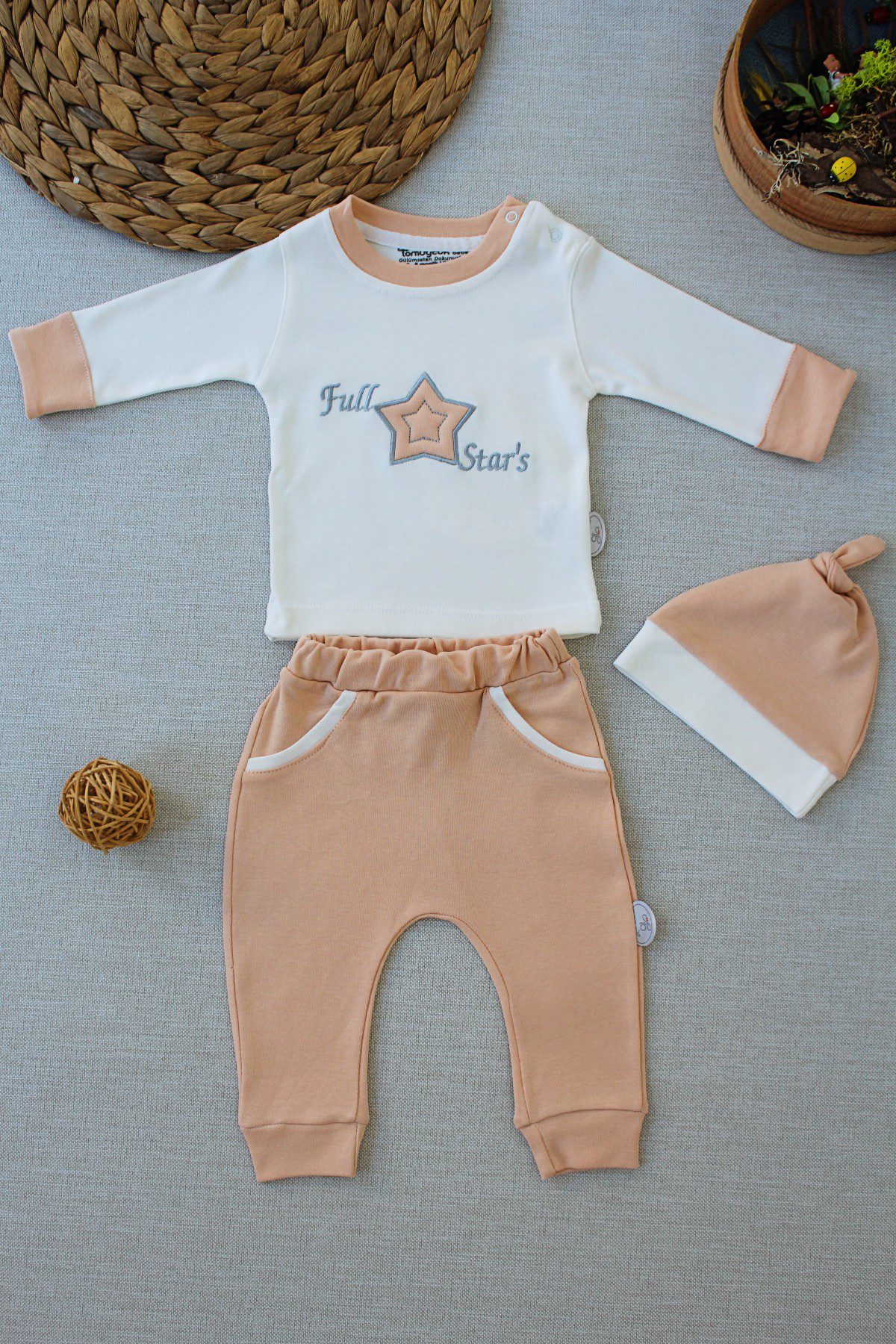 Baby Boy 3 Pieces Stars Tracksuit Set (T-Shirt - Sweatpant - Beret) / 3-6M | 6-9M | 9-12M - Kids Fashion Turkey